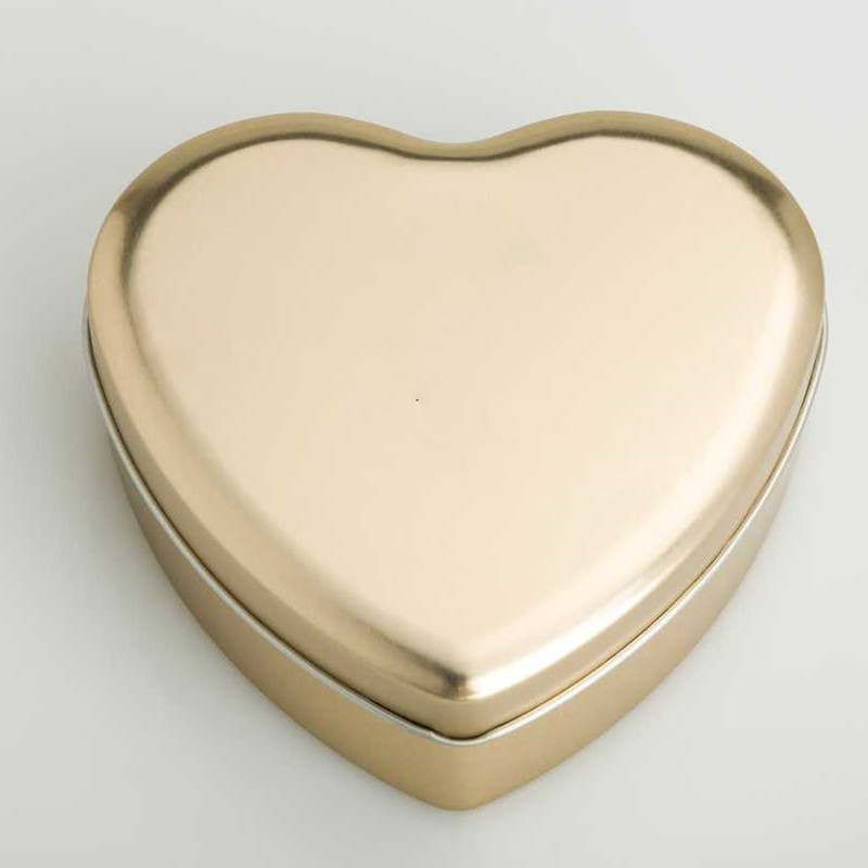 Heart Shape Tin DR0491A-01   121x112x43